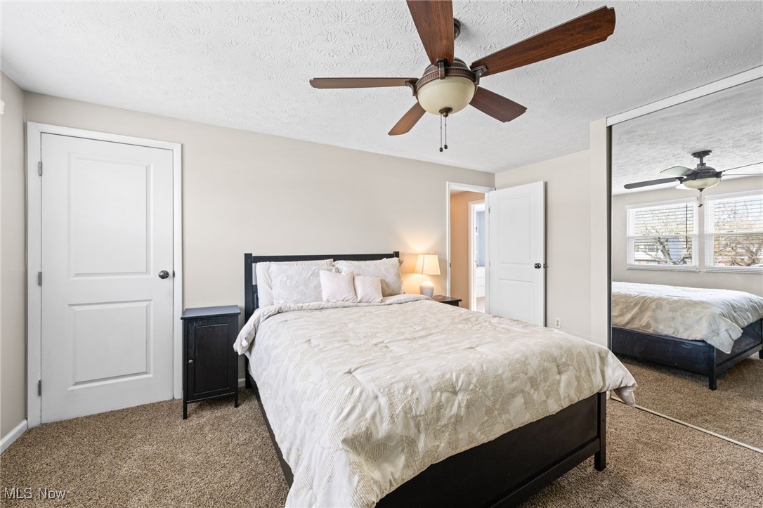 8376 Bernice Drive, Strongsville, Ohio image 12