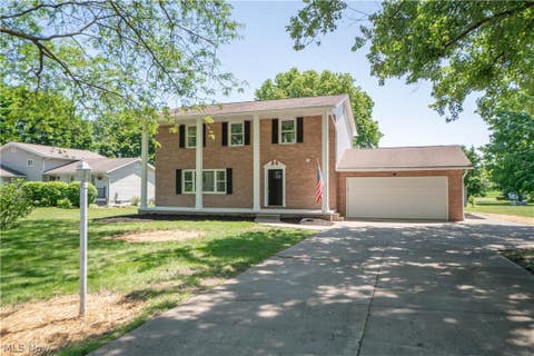 Homes For Sale - 3648 Mulberry Street<br/> Stark County, Uniontown, OH 44685