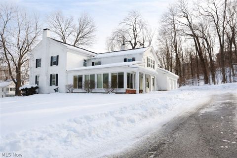 Photo of 11861 Garfield Road, Hiram, OH 44234 (MLS # 5193070)