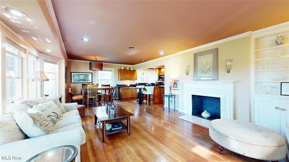 Mathews & Gilbert - Residential