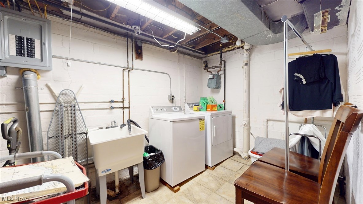 Mathews & Gilbert - Residential