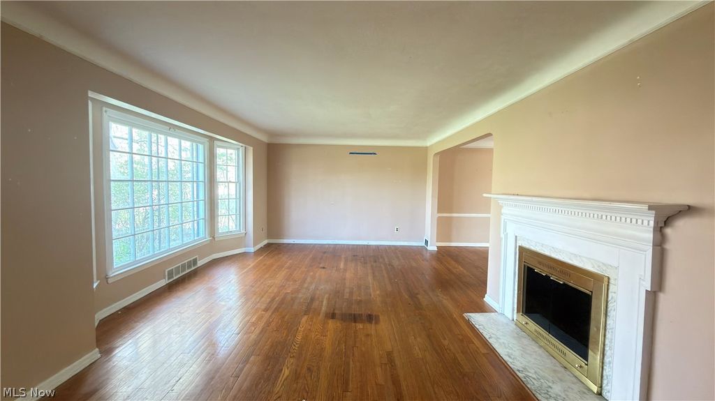 Photo of 3074 Keswick Road, Shaker Heights, OH 44120 (MLS # 5210727)