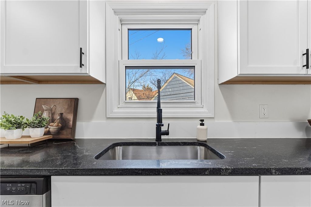 Photo of 14605 S Woodland Road, Shaker Heights, OH 44120 (MLS # 5193928)