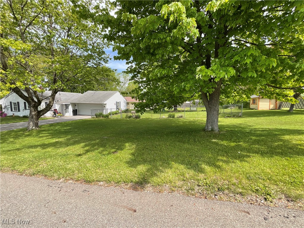 300 Denman Avenue, Cortland, Ohio image 11