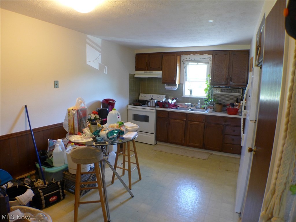 Hopkins Heights - Residential Income