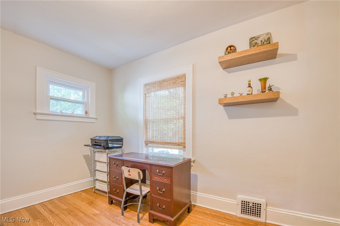 Harold J Whites 01 - Residential