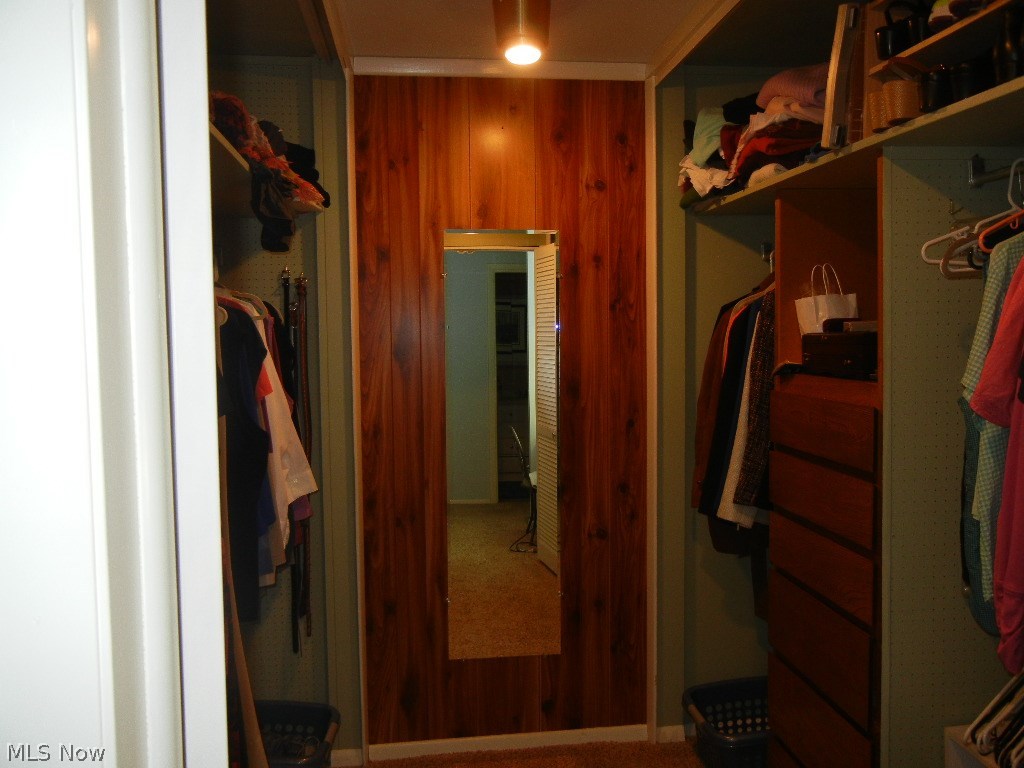 Ledgewood 01 - Residential