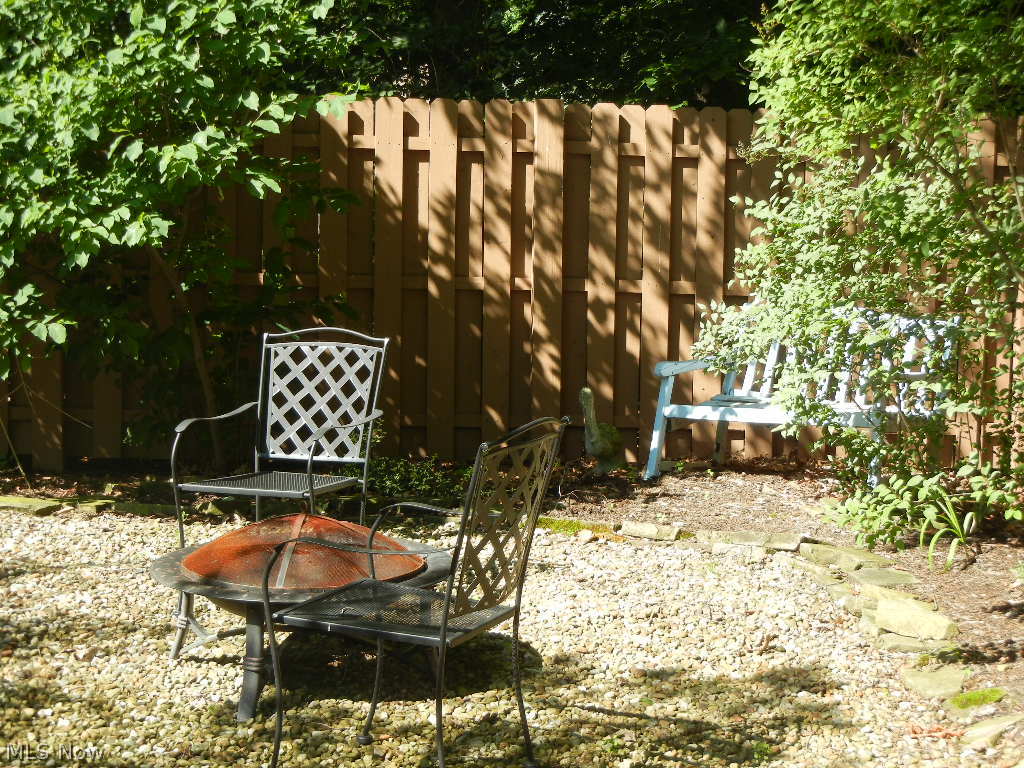 Ledgewood 01 - Residential