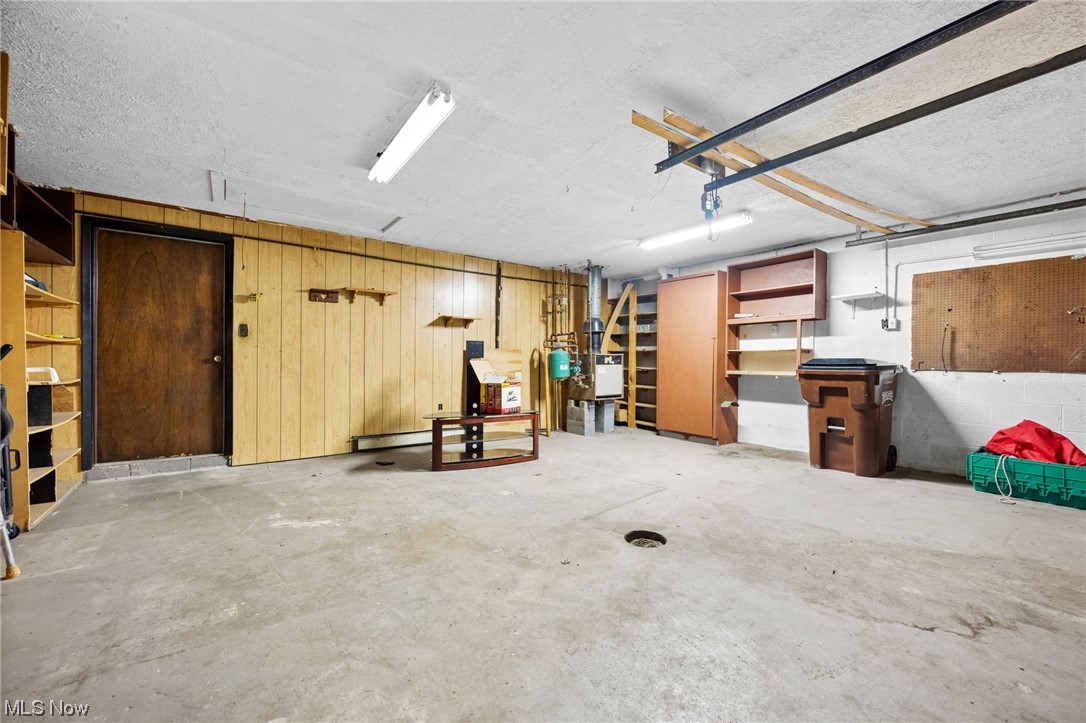 Clague Road Home Companys - Residential