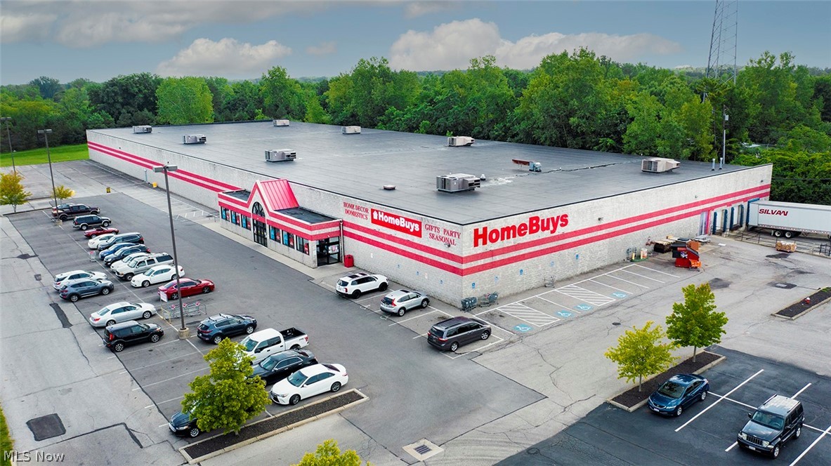 Rare Opportunity! 81,000 SF Building/Warehouse On 8 Acres - Super Clean – Built-In 1996 – Zoned Z95-118 Manufacturing, LM - Leased – Greater Hilltop Area – Near I-270, I-70 & SR 40 - Columbus, OH – Live On-Site Auction With Online Bidding Available - ABSOLUTE AUCTION, all sells to the highest bidder. ONLINE BIDDING BEGINS MONDAY – SEPTEMBER 20, 2021 – 10:00 AM and AUCTION LIVE ON-SITE BIDDING WILL BEGIN WEDNESDAY – SEPTEMBER 22, 2021 – 11:00 AM. Quality split-face block construction. Super clean 81,000 SF warehouse/building. Former Flower Factory superstore. Truck docks and large parking lot. Wet sprinkled and restrooms. New 0.045 EPDM rubber membrane roofing system in 2014 that holds a 20-year membrane warranty. Lease $2.22 per SF triple net lease, call for details. 23’ 6” ceiling height. Franklin Co. parcel #010233237. TERMS ON REAL ESTATE: 10% down auction day, balance due at closing. A 10% buyer’s premium will be added to the highest bid to establish the purchase price. Any desired