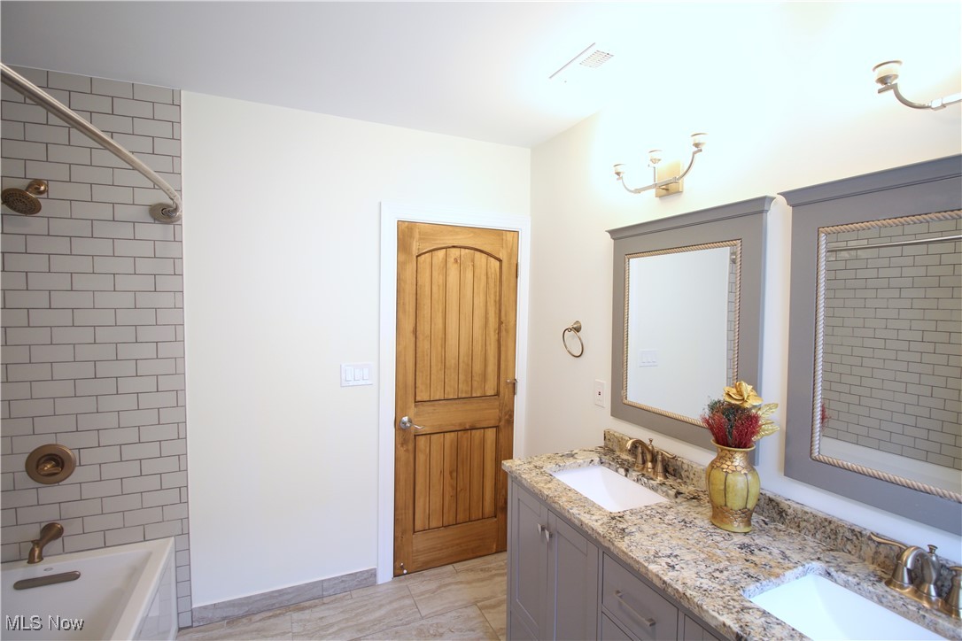 1251 Gladys Avenue, Lakewood, Ohio image 15