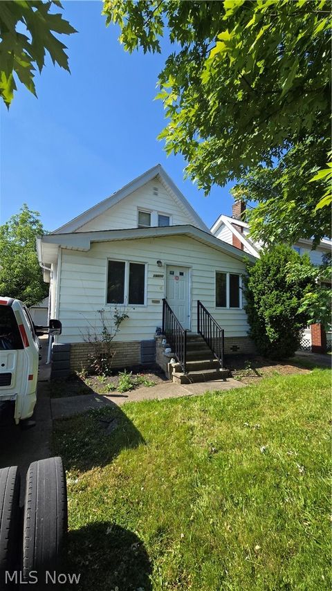 Homes For Sale - 19600 Ormiston Avenue<br/> Euclid, OH 44119