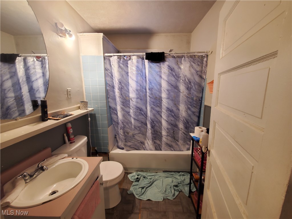 Cleveland, Ohio 44106, United States, 4 Bedrooms Bedrooms, ,2 BathroomsBathrooms,Residential,Active,232498