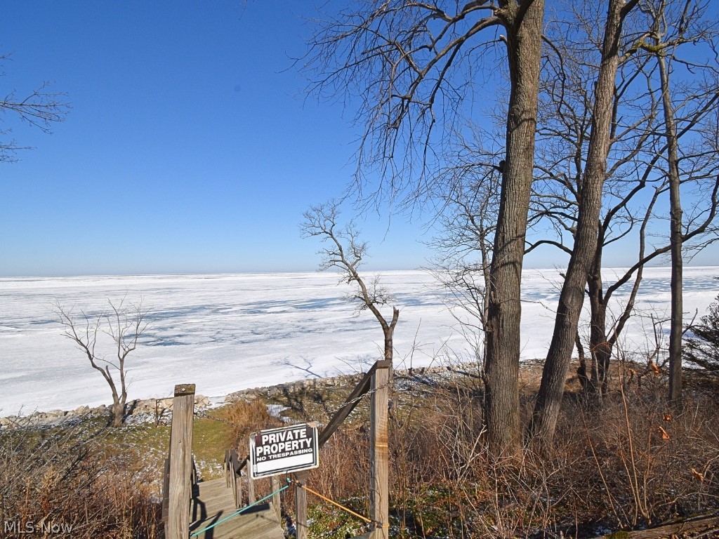 Mentor Headlands Park - Residential