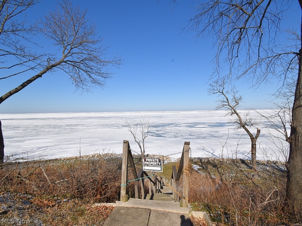 Mentor Headlands Park - Residential