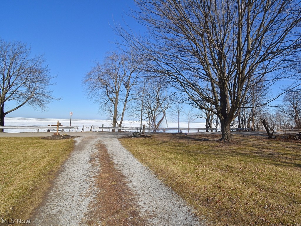 Mentor Headlands Park - Residential