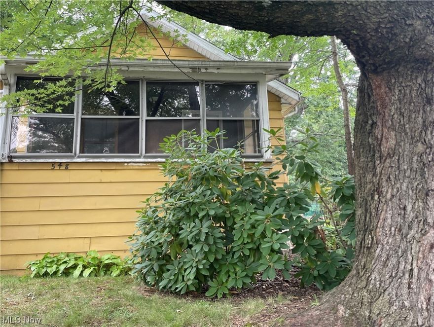 Cute little one bedroom house with some updates. The screened porch enters into the home which has new flooring in some rooms. Freshly painted interior, updated bathroom, some new lighting and ceiling fan fixtures, Kitchen equipped with gas stove and refrigerator. There is a laundry hook up in the unfinished basement. Location is on the East side of Akron, west of Arlington St. within a few miles of the 76-highway entrance and also route 8 entrances. Resident will be responsible for all utilities and maintaining the lawn. All interested applicants can apply online with a $55 application fee.