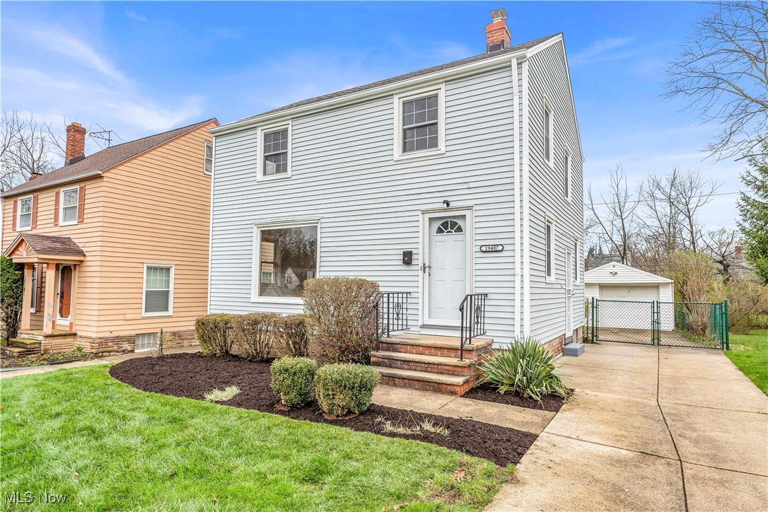 19407 Gardenview Drive, Maple Heights, Ohio image 2
