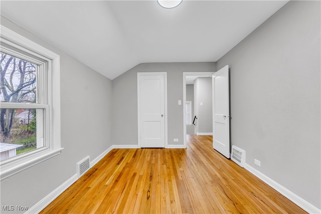 19407 Gardenview Drive, Maple Heights, Ohio image 18