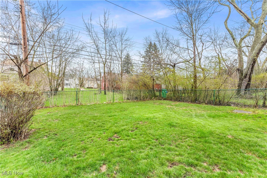 19407 Gardenview Drive, Maple Heights, Ohio image 27