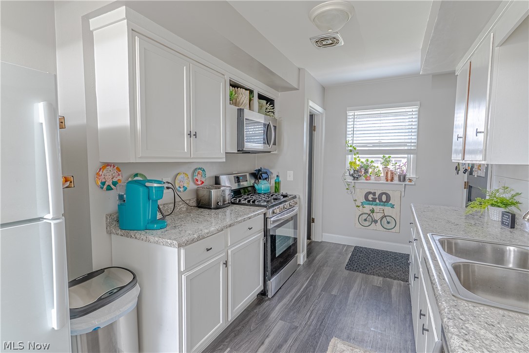 Applewood Acres - Residential