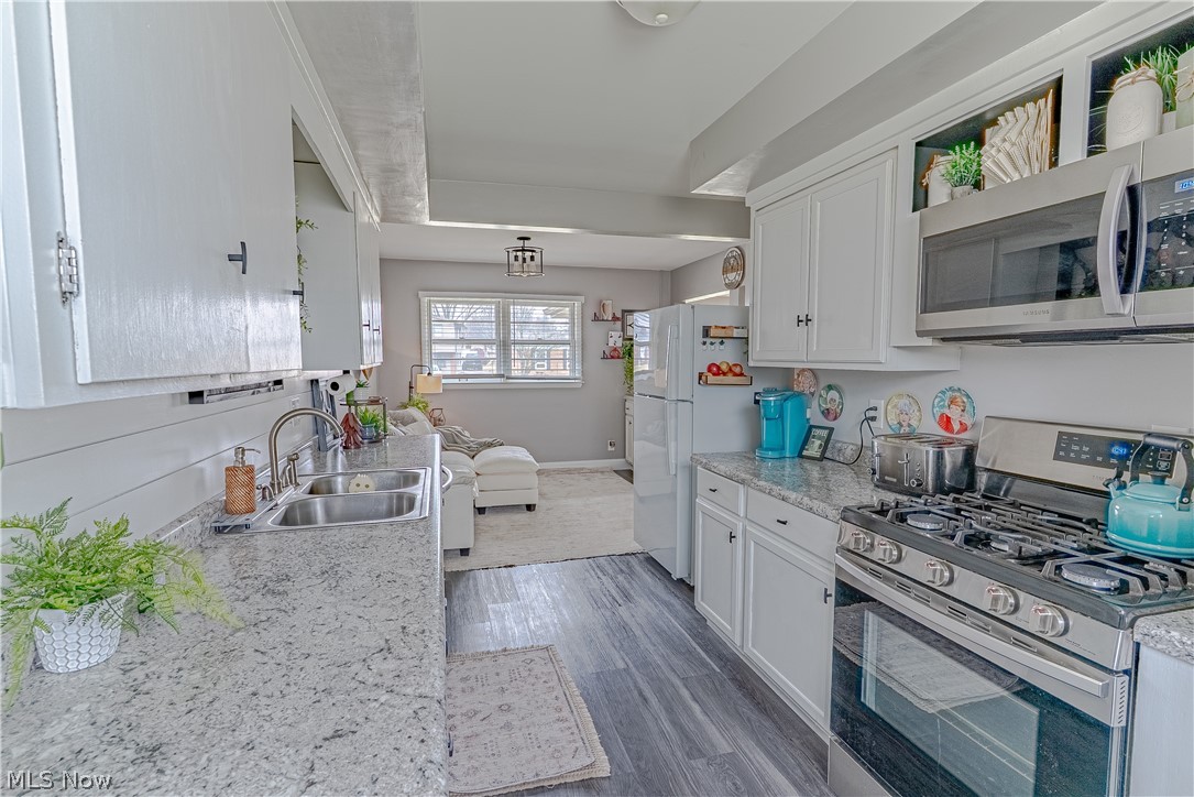 Applewood Acres - Residential