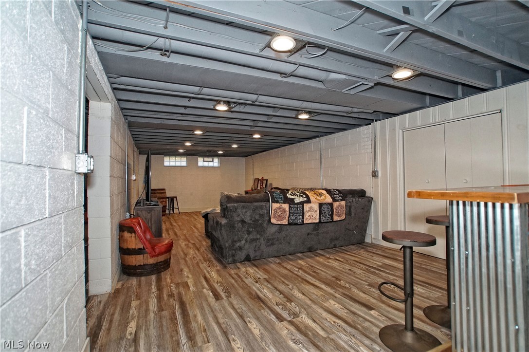 H A Stahl Props Cos Ridgewood - Residential