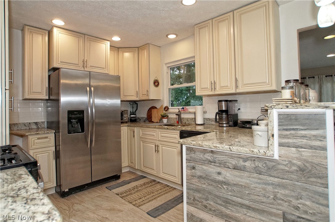 H A Stahl Props Cos Ridgewood - Residential