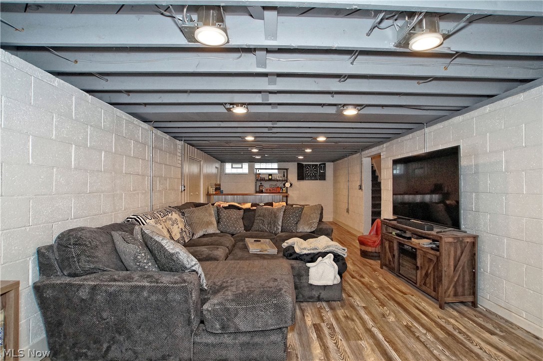 H A Stahl Props Cos Ridgewood - Residential