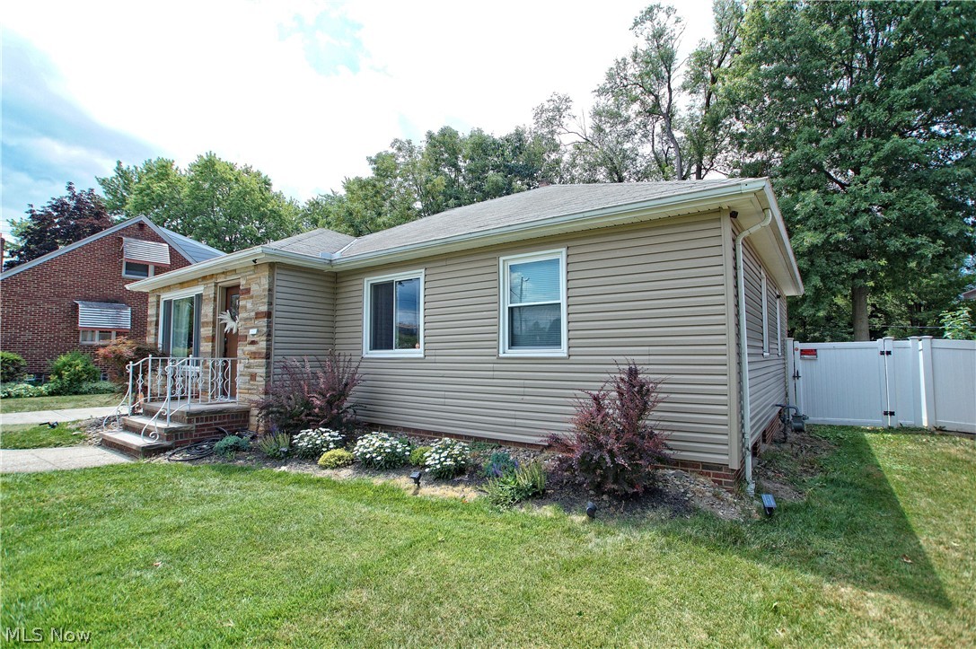 H A Stahl Props Cos Ridgewood - Residential