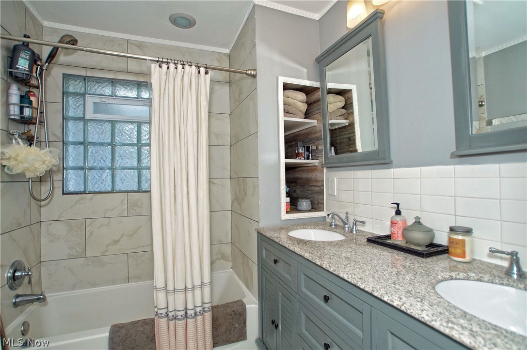 H A Stahl Props Cos Ridgewood - Residential