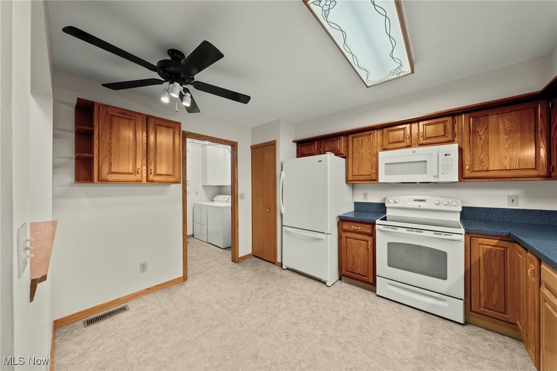 1558 Iris Glen Drive, Twinsburg, Ohio image 9