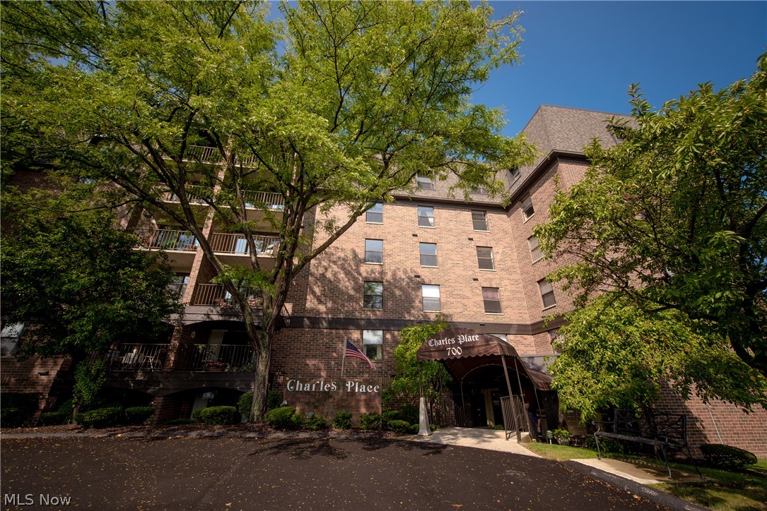 Charles Place - Residential