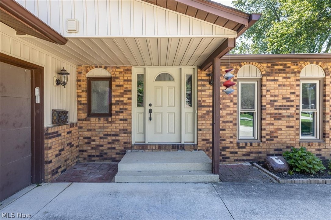 709 Oakhurst Drive