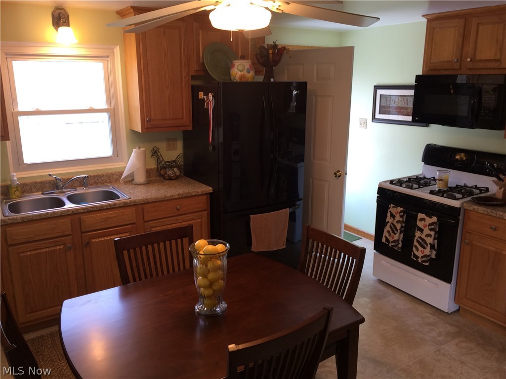 Brimfield Lake - Residential Income