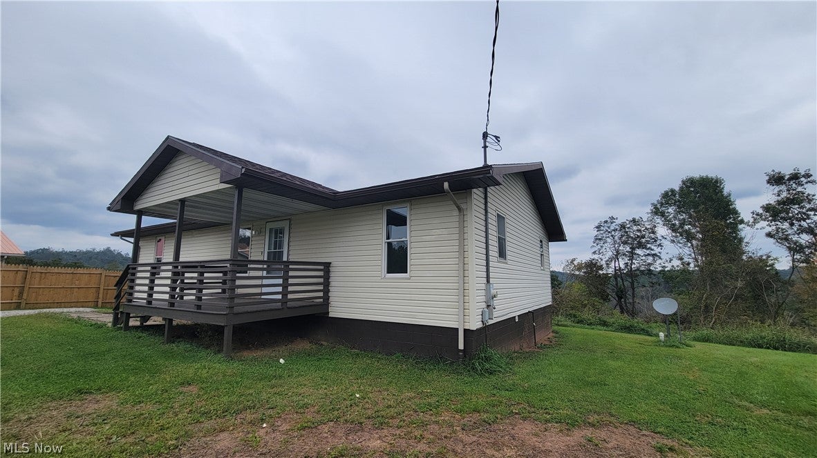 105 Woodcrest Lane