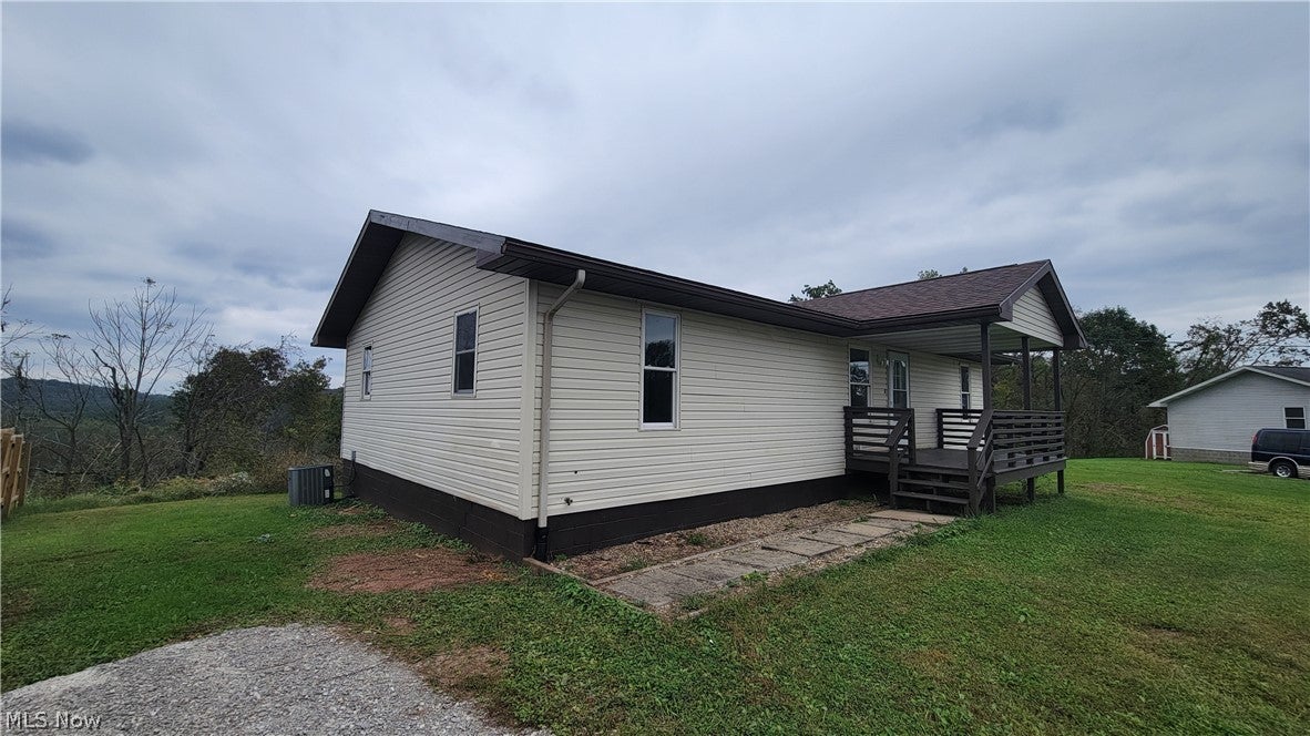 105 Woodcrest Lane