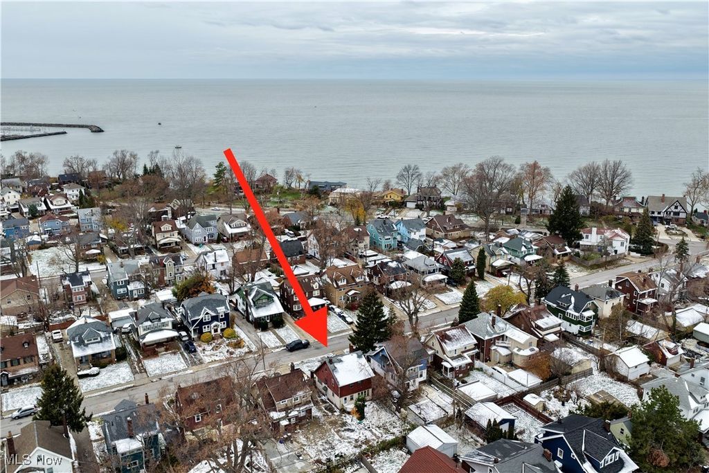 Photo of 269 E 151st Street, Cleveland, OH 44110 (MLS # 5175220)