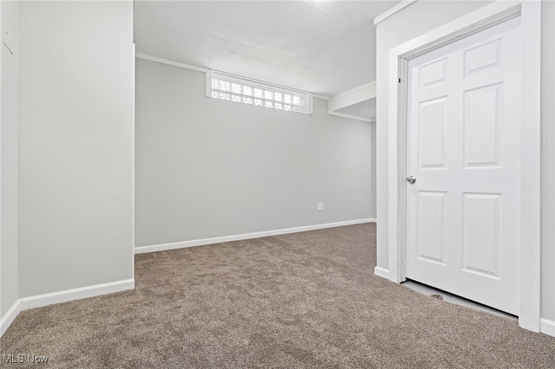 Nobles Pond - Residential