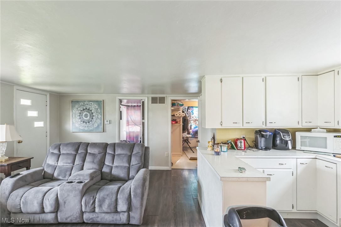 2040 E 40th Street, Ashtabula, Ohio image 9