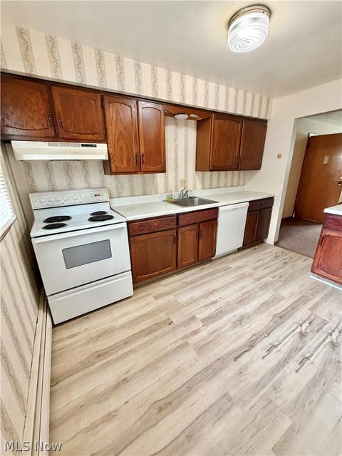 Tiny photo for 320 E Chestnut Street #2, Lisbon, OH 44432 (MLS # 5239680)