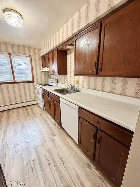 Tiny photo for 320 E Chestnut Street #2, Lisbon, OH 44432 (MLS # 5239680)