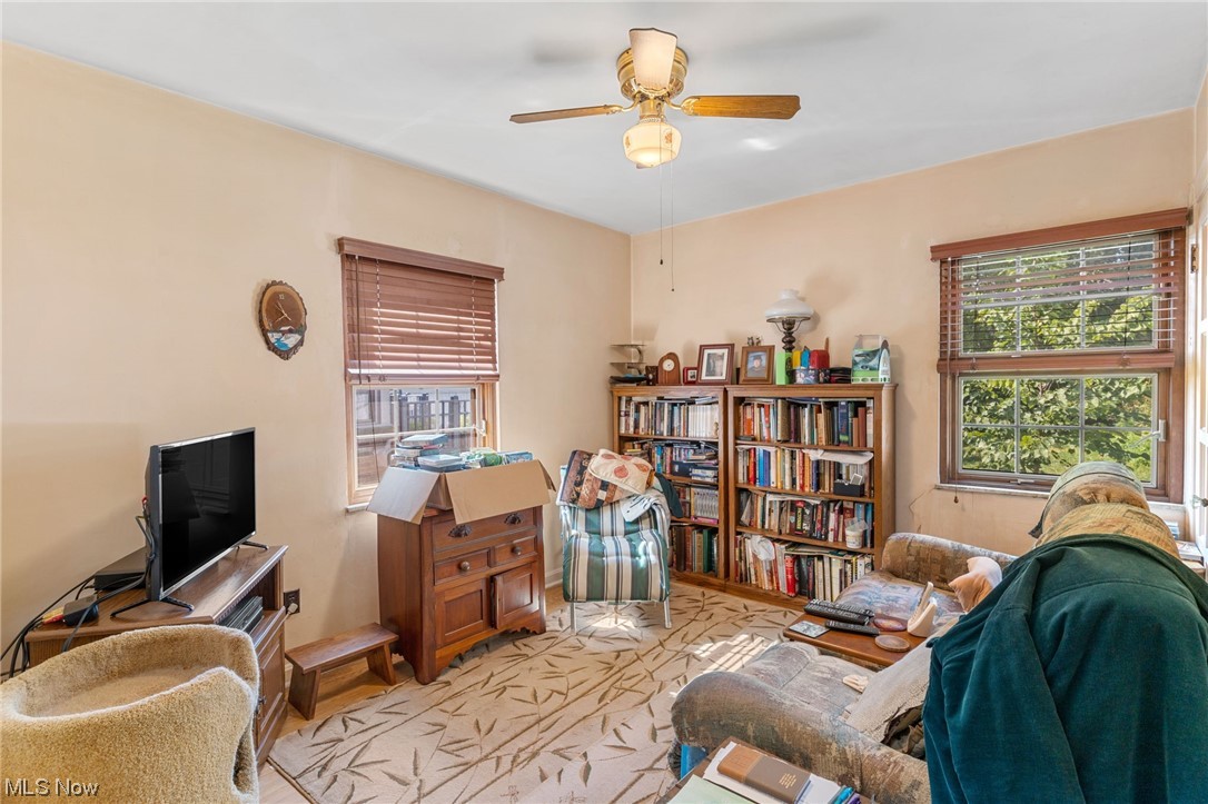 S H Kleinman Realty Cos Warre - Residential