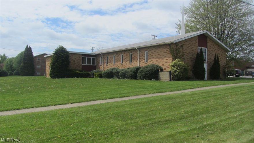 Large well maintained commercial building. Over 3700 square feet on 1st level plus full 2nd level below. Currently used as a church with fellowship hall below. Could be utilized as a dance studio, day care center, or yoga studio. Many many options for this excellent Austintown location. Near intersection of New Road and Raccoon Road.