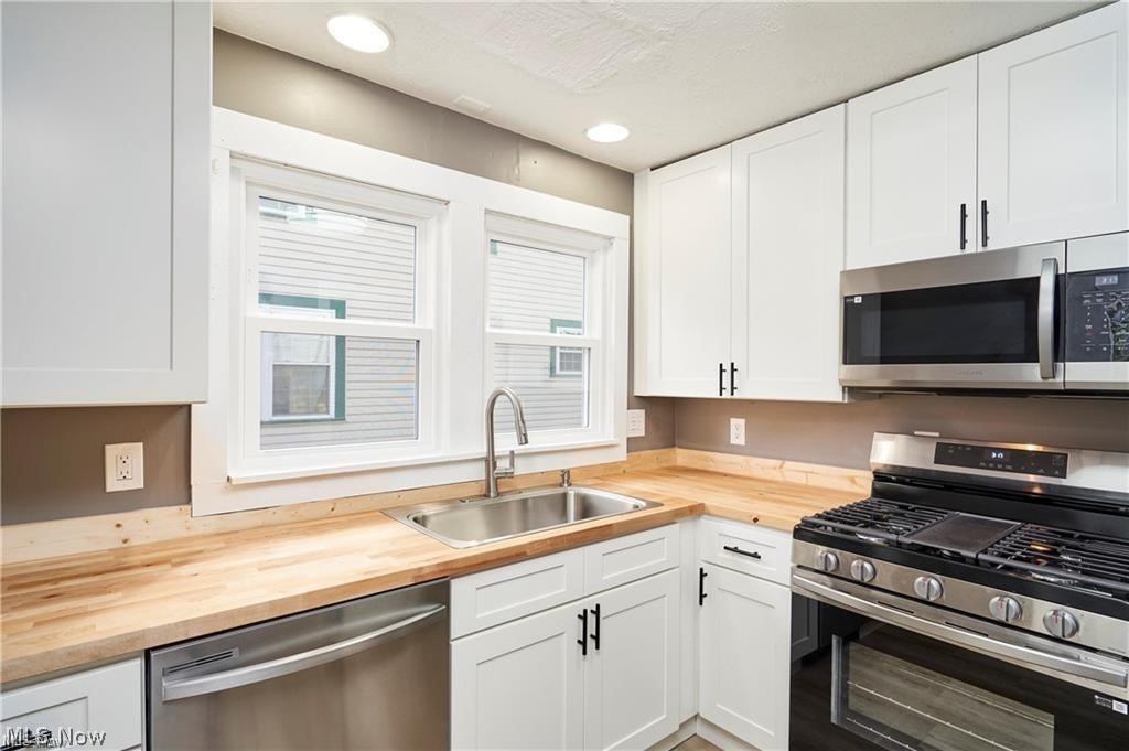 Blue Pond - Residential