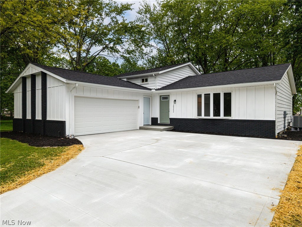 Echo Lake 01 - Residential
