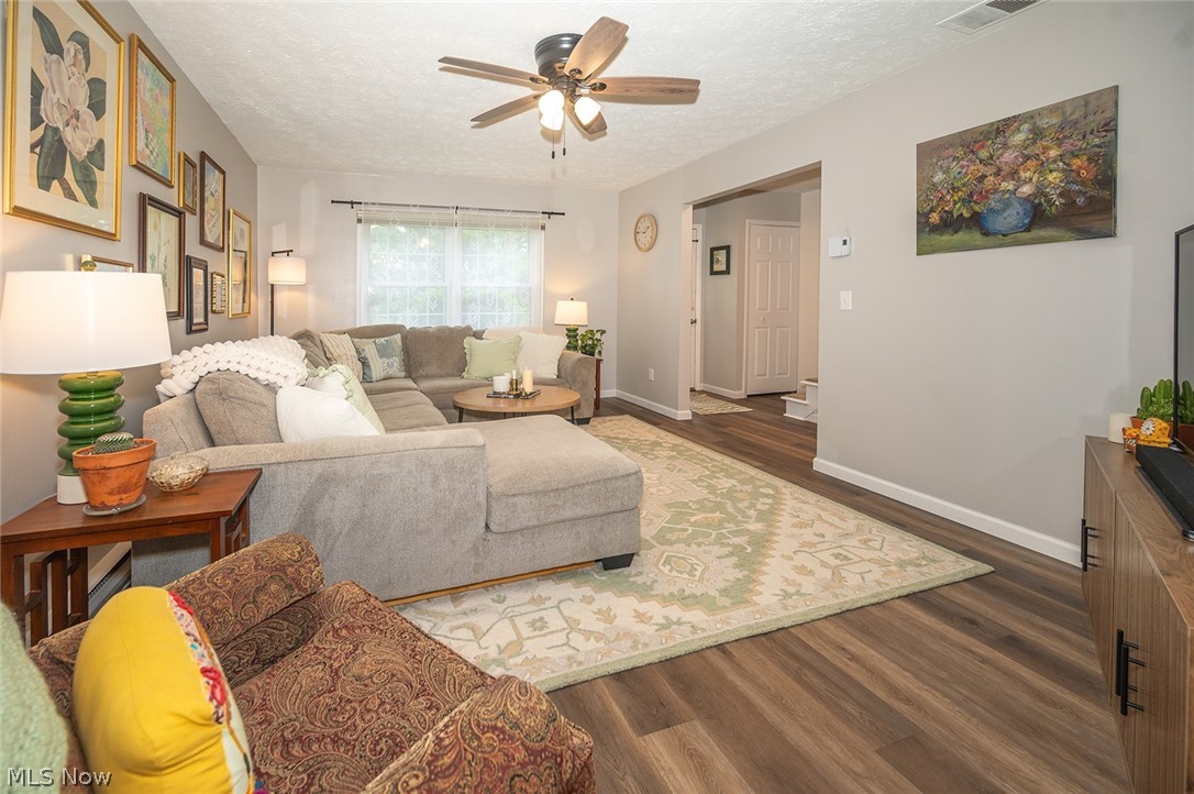 Deepwood Condo - Residential