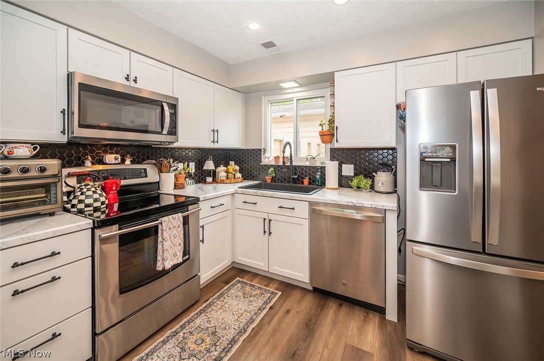 Deepwood Condo - Residential