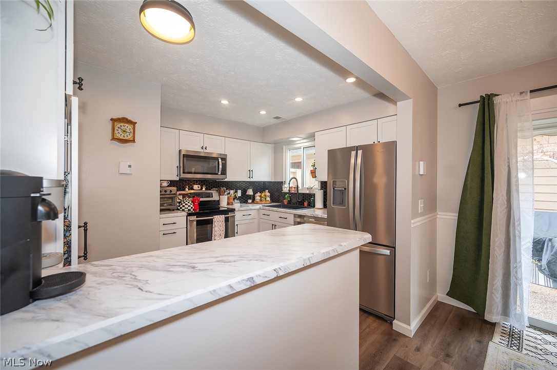 Deepwood Condo - Residential