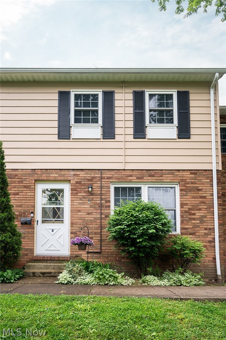 Deepwood Condo - Residential